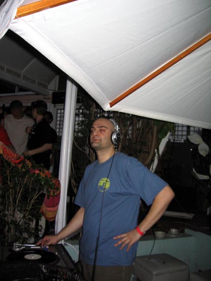 Mazi @ Rest & Relax