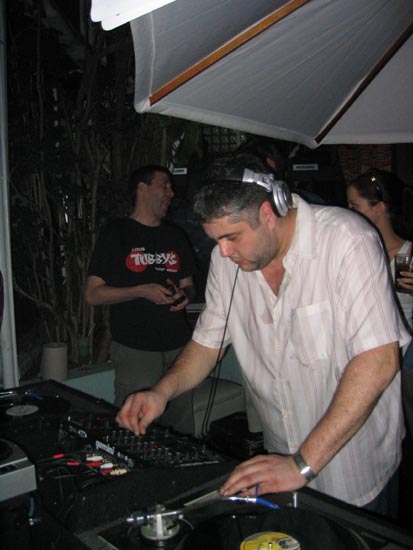 Terry Francis @ Rest & Relax